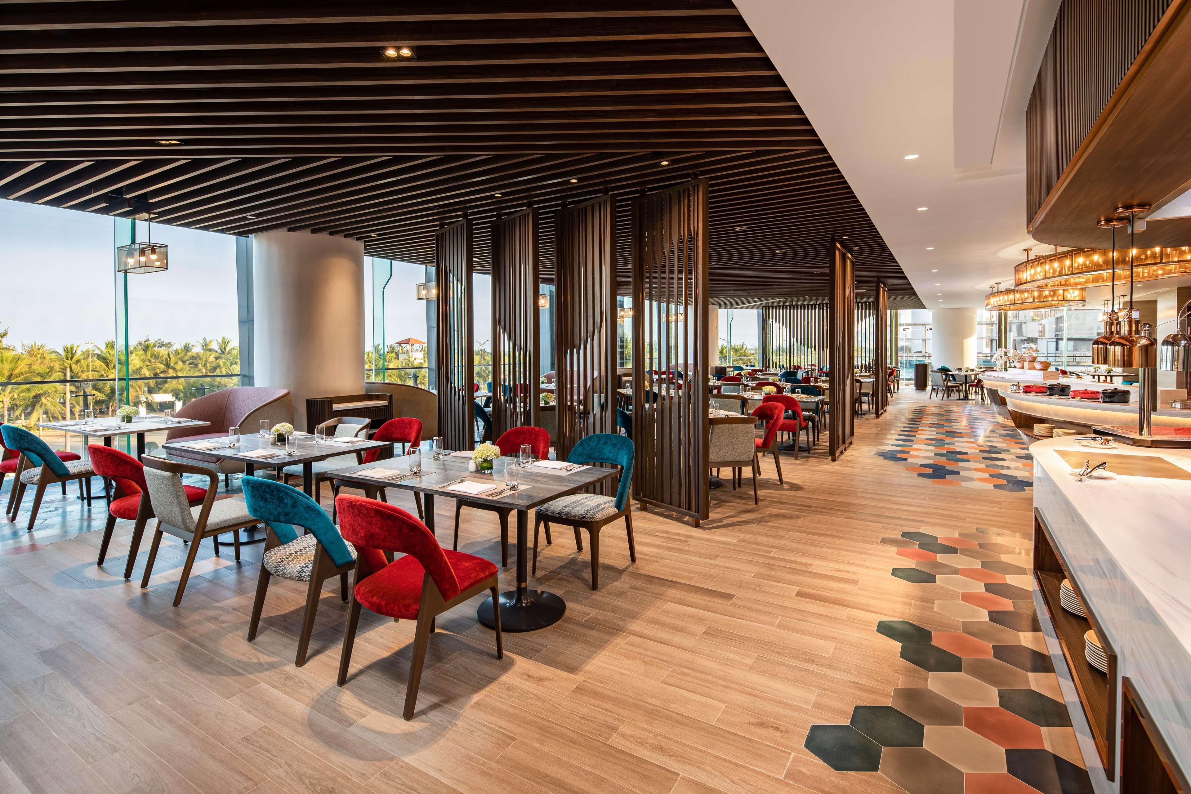 Khách sạn Radisson