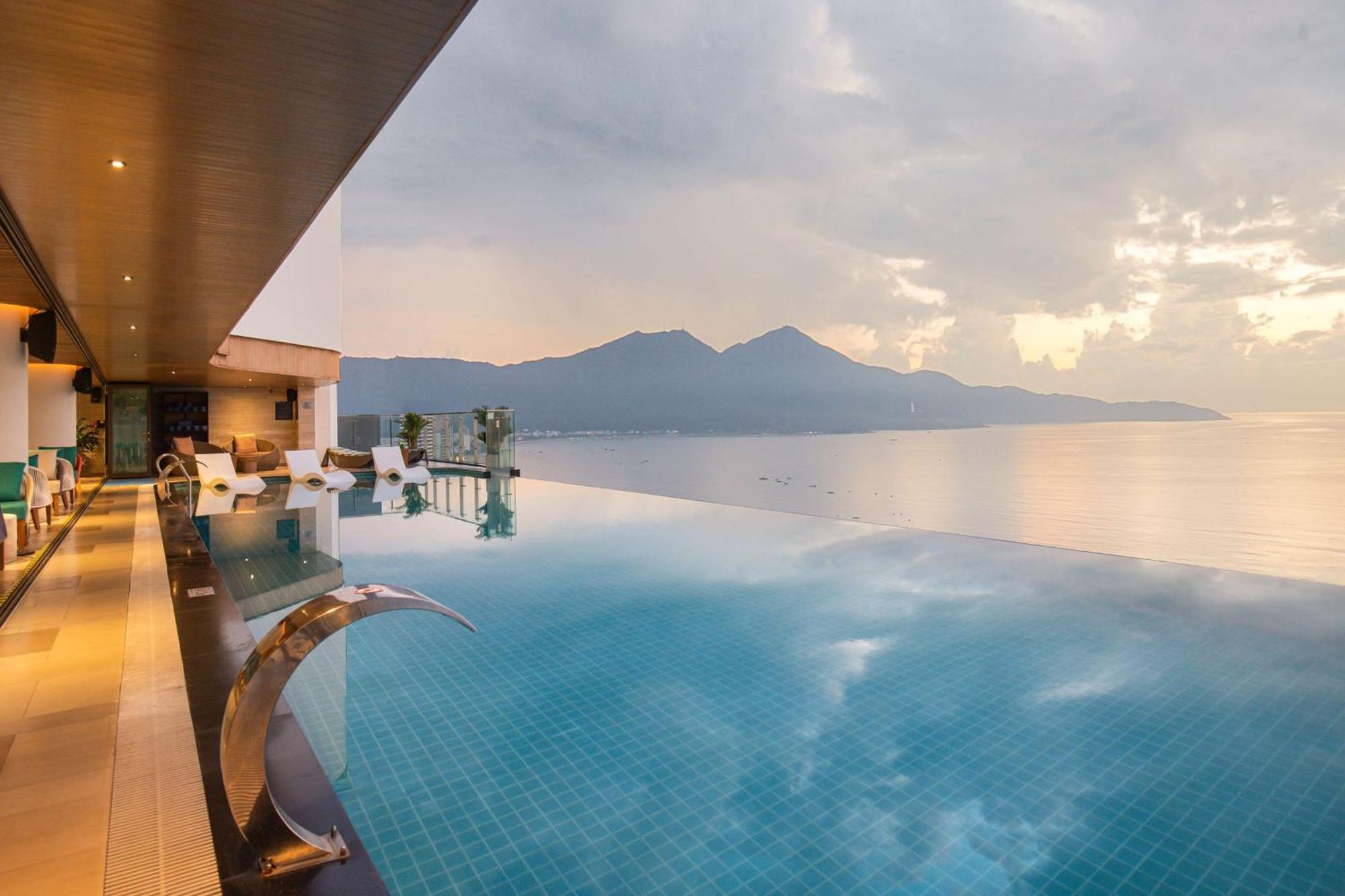 Radisson 5* Đà Nẵng