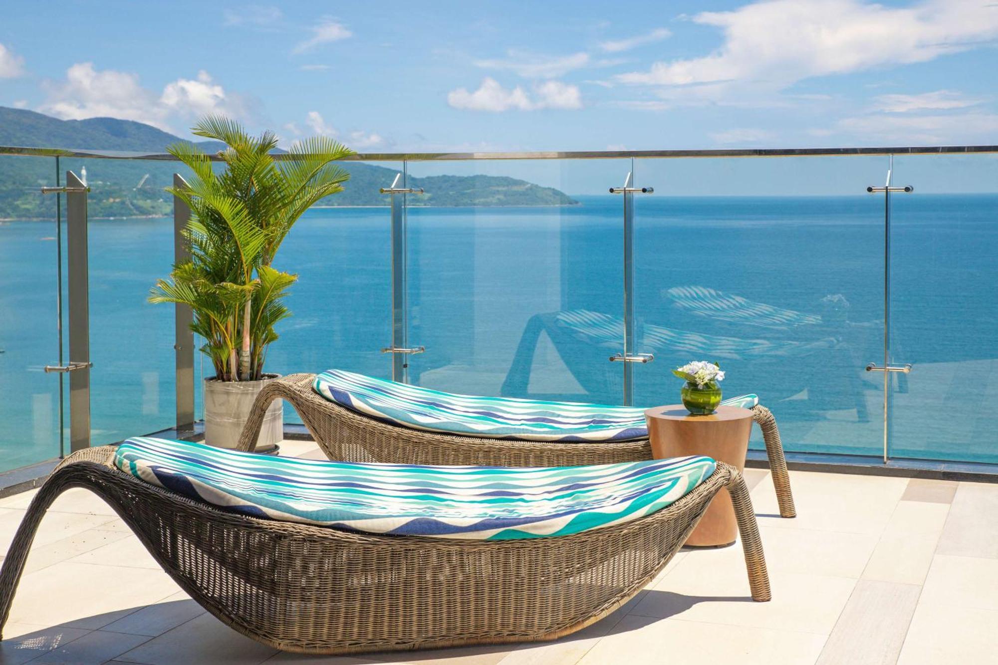 Khách sạn Radisson 5*