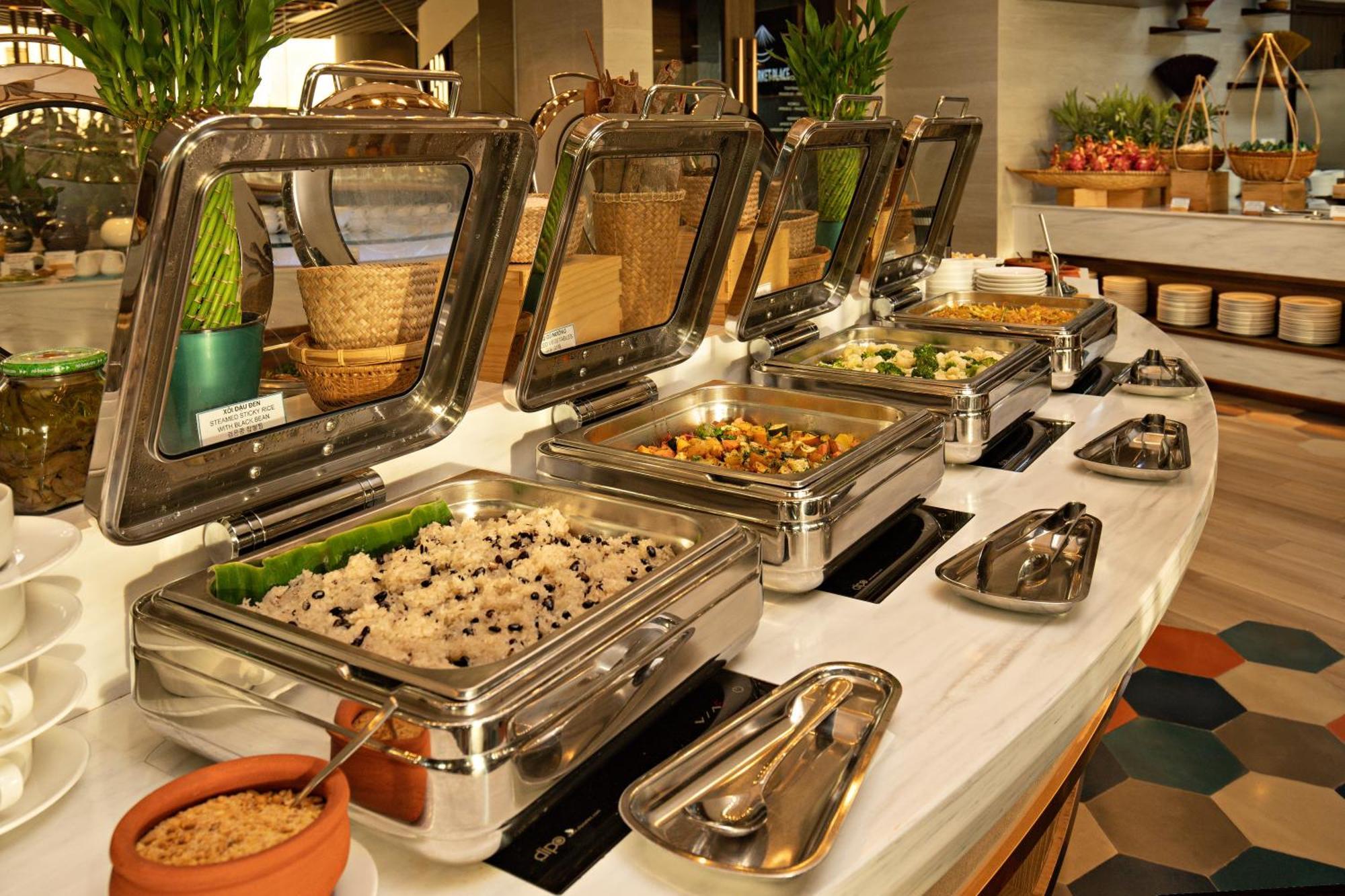 Khách sạn Radisson