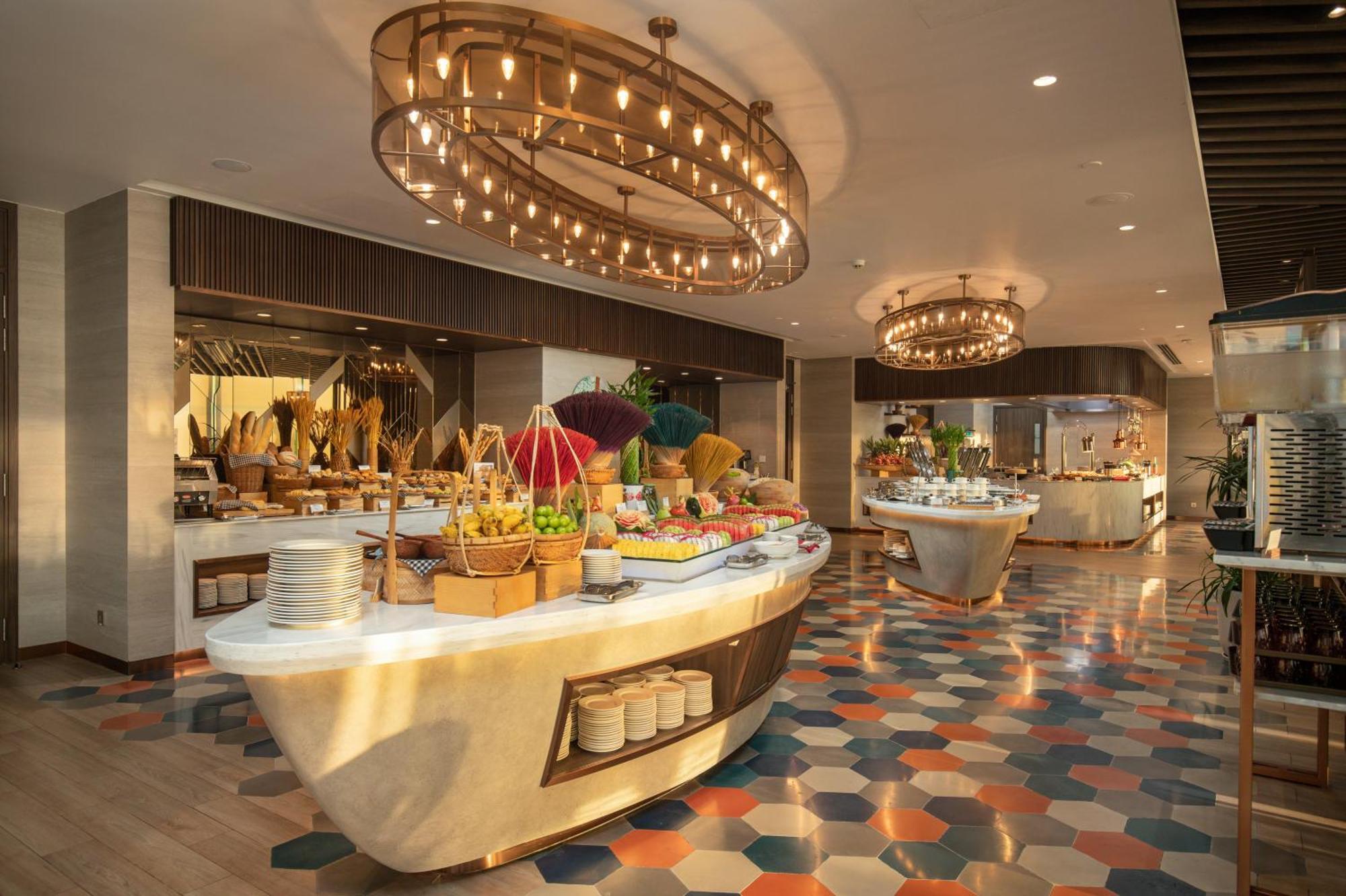 Radisson Khách sạn 5*